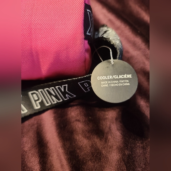 Pink by Victoria Secret beach Cooler. New - Picture 5 of 6